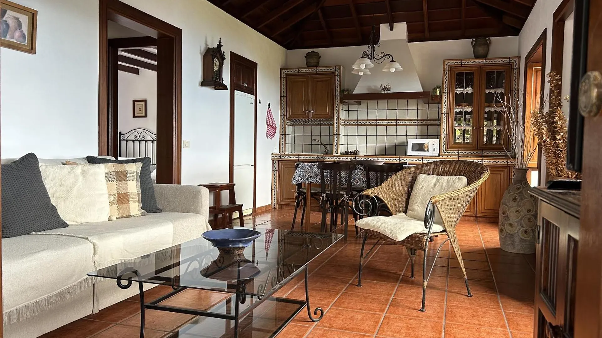 Holiday home Preciosa Casa Canaria Vista Mar Y Montana El Encanto De Lita Villa de Mazo Spain